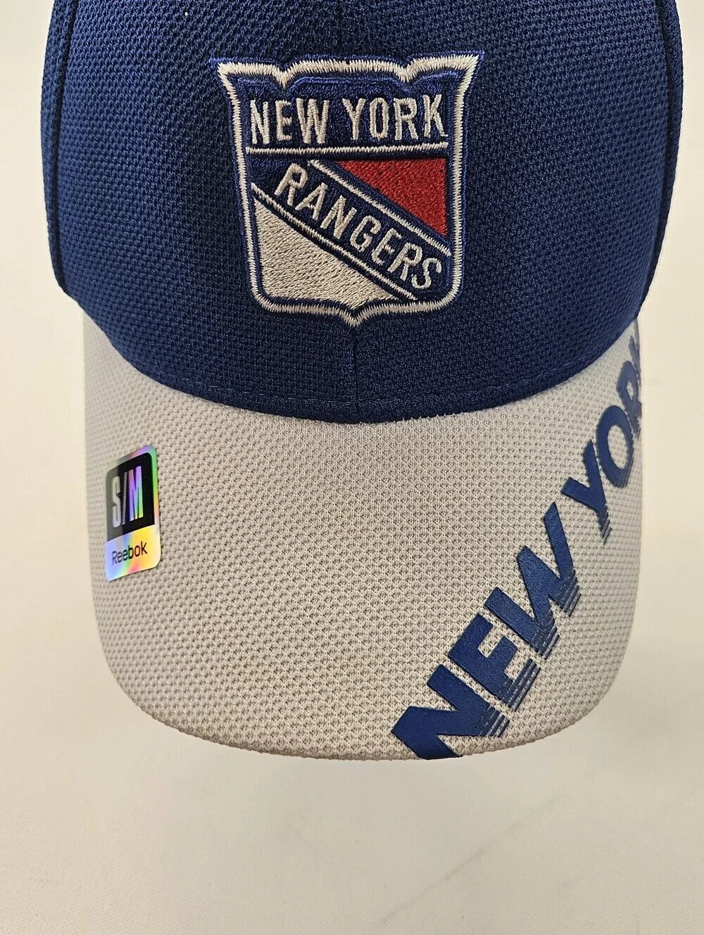Reebok New York Rangers NHL Sz S/M Hat Center Ice Collection Blue & Gray Fitted